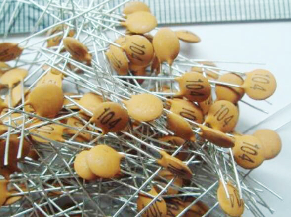 什么是高壓瓷片電容器和低壓瓷片電容器？